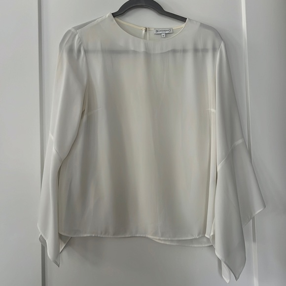 Bell sleeve blouse - Picture 1 of 3